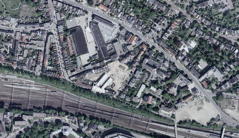 Luchtfoto van Oud-Heijenoord (Arnhem) uit ongeveer 2002